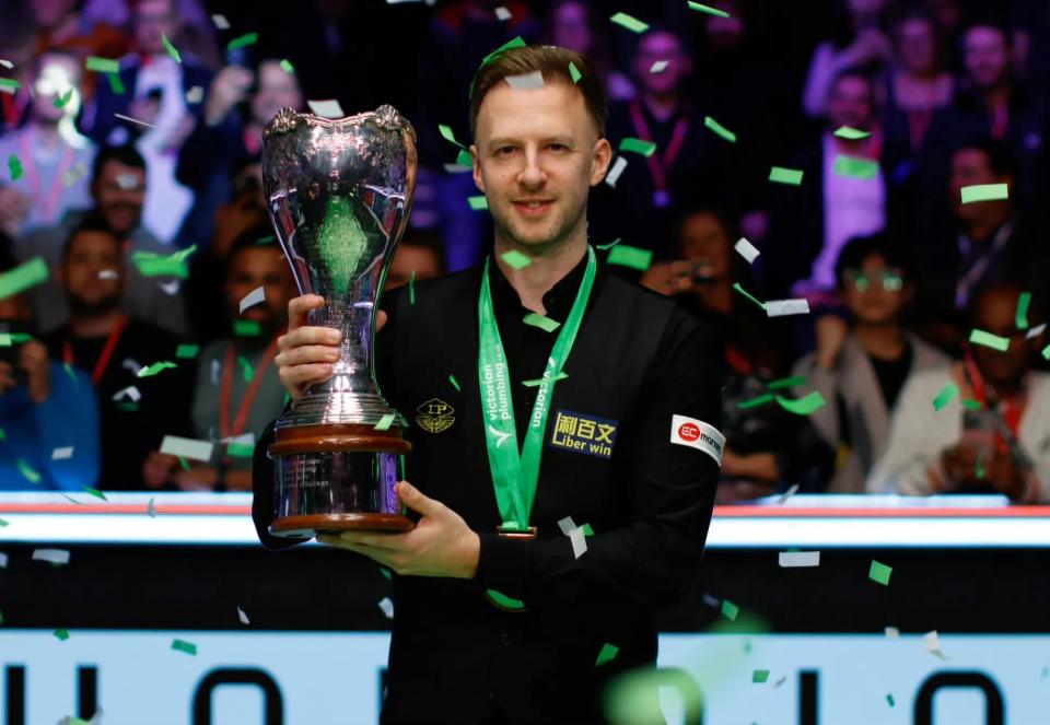 强有力的 强有力的