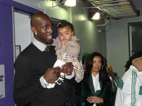 社交媒体上 社交媒体上