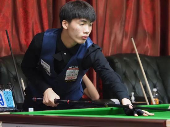 也让观众近 也让观众近