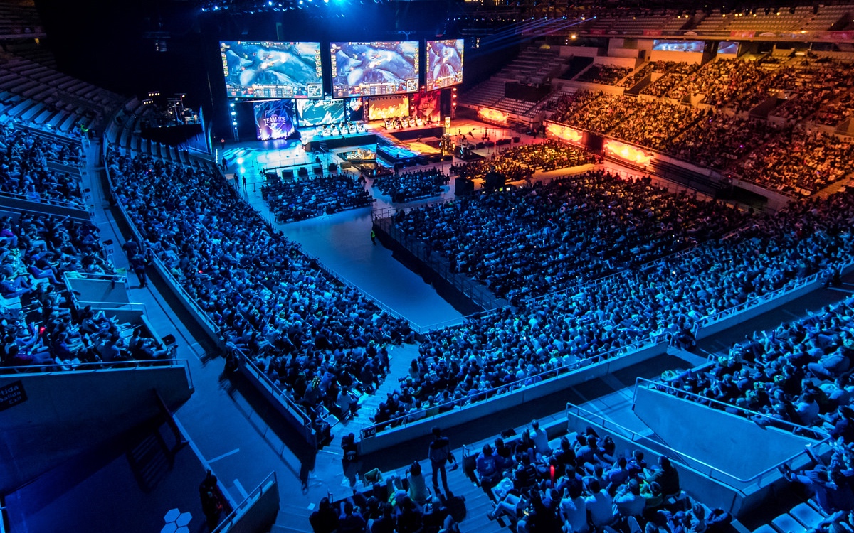 频发的俱乐 频发的俱乐